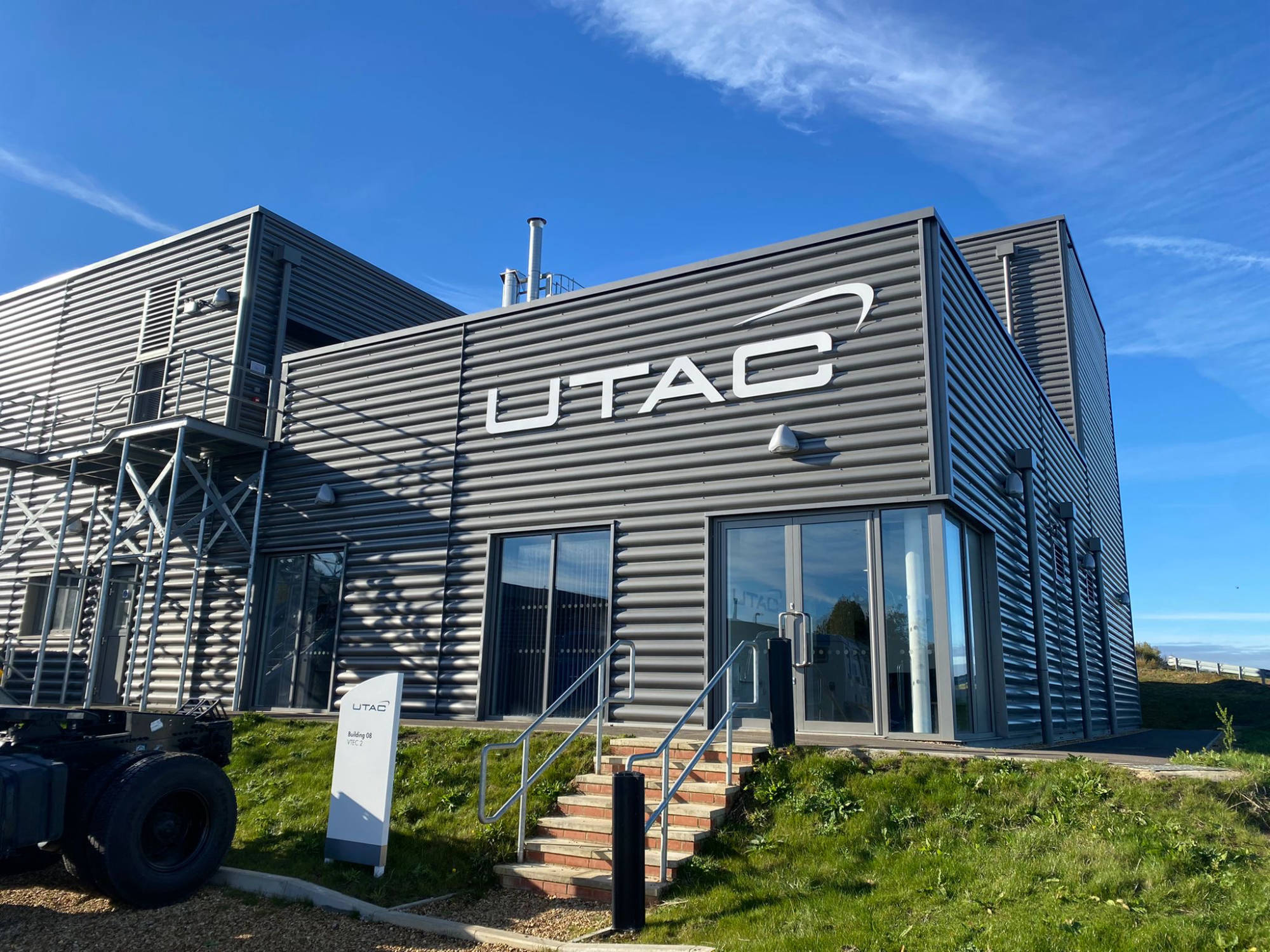 utac exterior signage