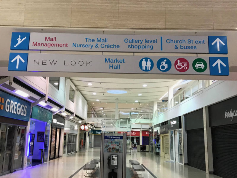 shopping centre wayfinding signage 