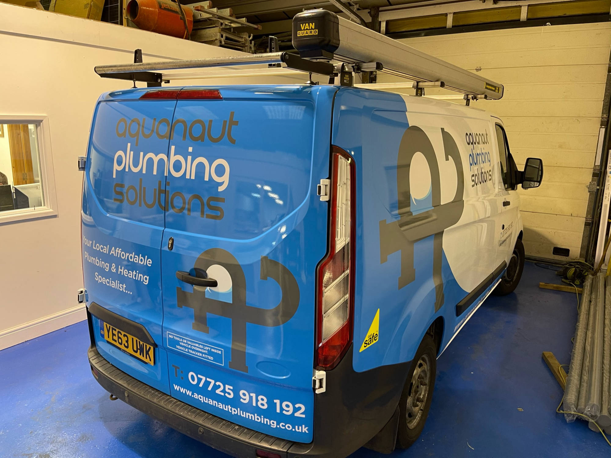 PLUMBING VEHICLE GRAPHICS