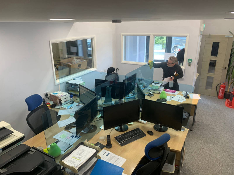 screen divider installation 